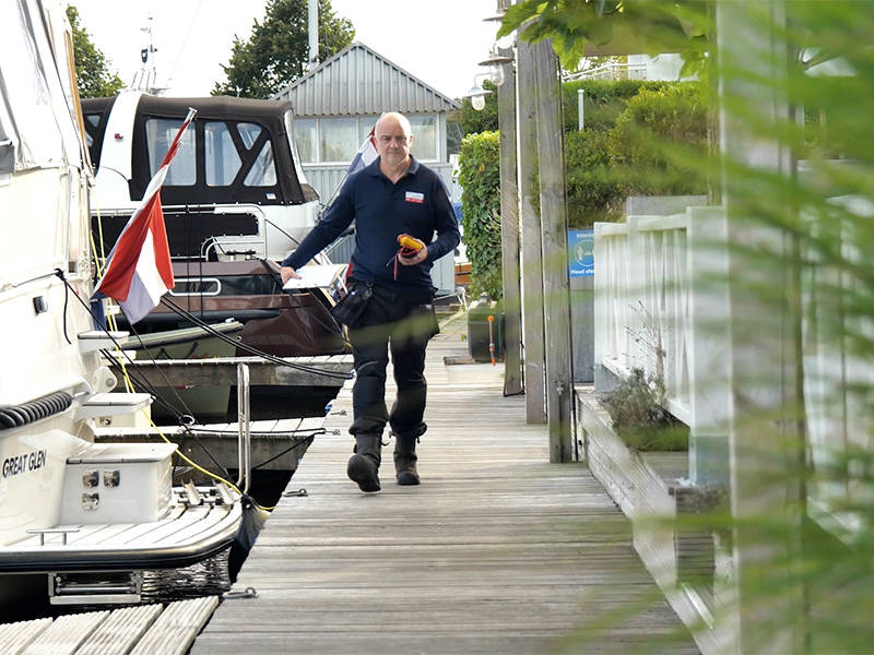 Jacht huren zonder vaarbewijs in Friesland